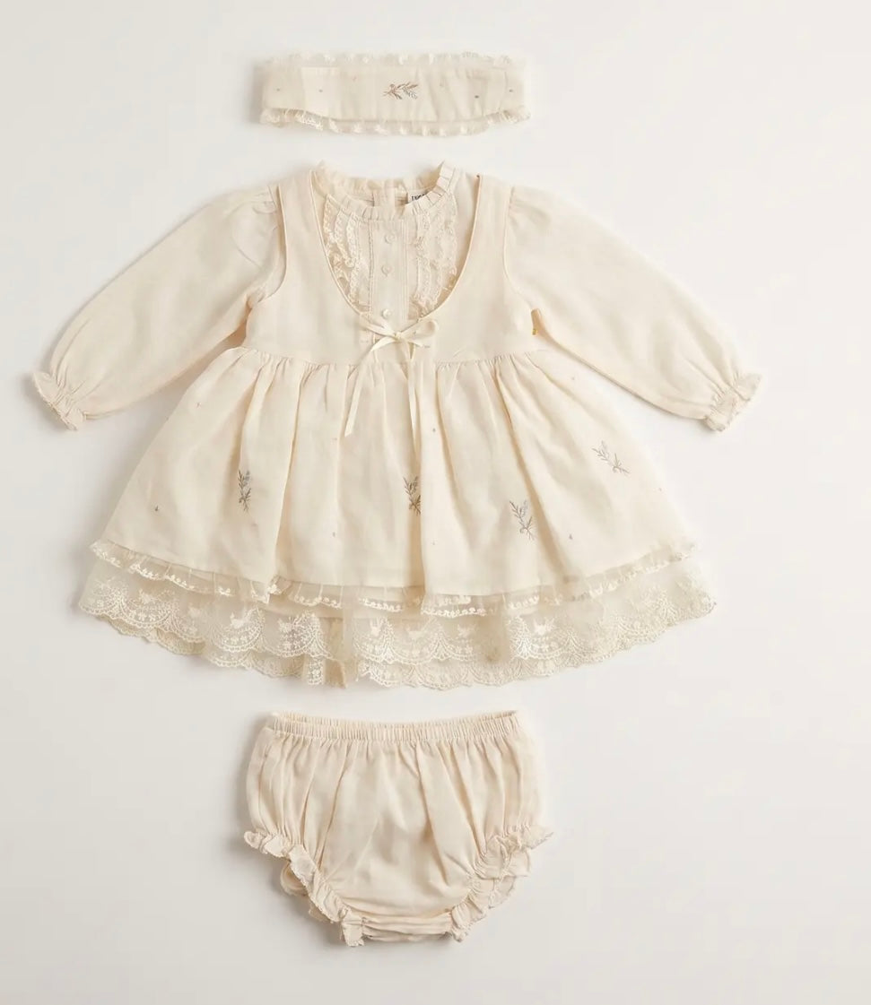 Kız Bebek Kutulu Krem Set Uzun Kollu